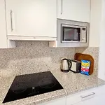 Apartmán Spacious Two Bedroom In Centre *