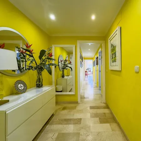 Spacious Two Bedroom In Centre * Marbella