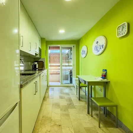 Apartman Spacious Two Bedroom In Centre *