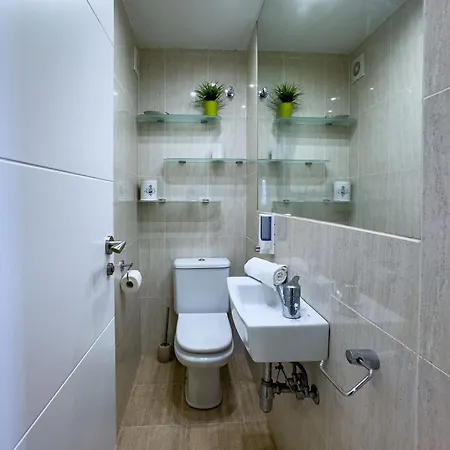 Spacious Two Bedroom In Centre Apartman Marbella