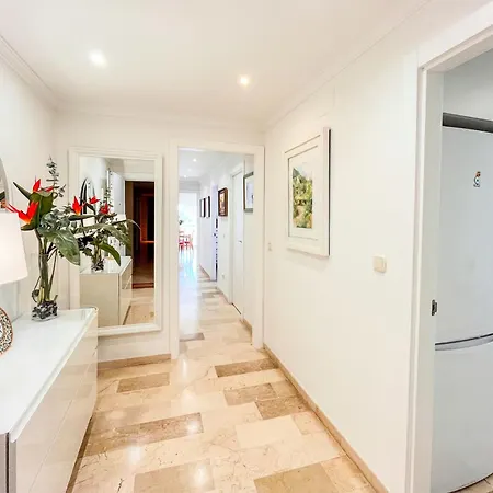Spacious Two Bedroom In Centre Appartement Marbellac