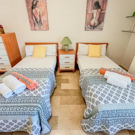 Spacious Two Bedroom In Centre * Marbellac