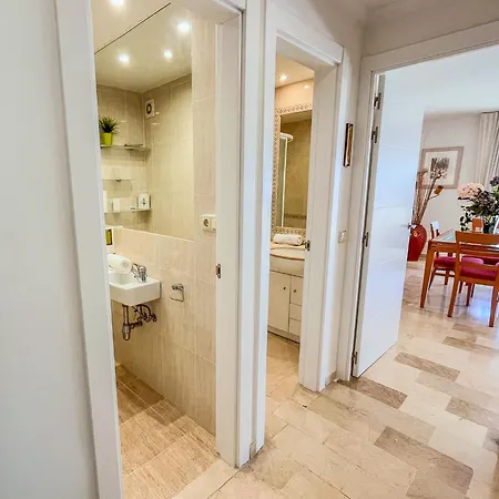 Spacious Two Bedroom In Centre Appartement Marbellac