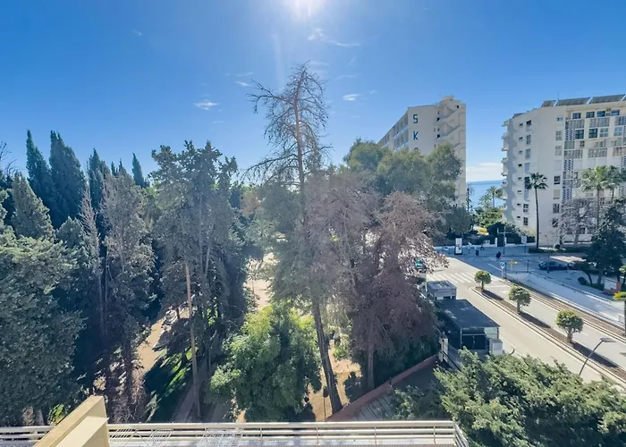 Spacious Two Bedroom In Centre Apartament Marbella