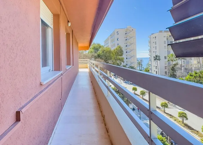 Spacious Two Bedroom In Centre * Marbella