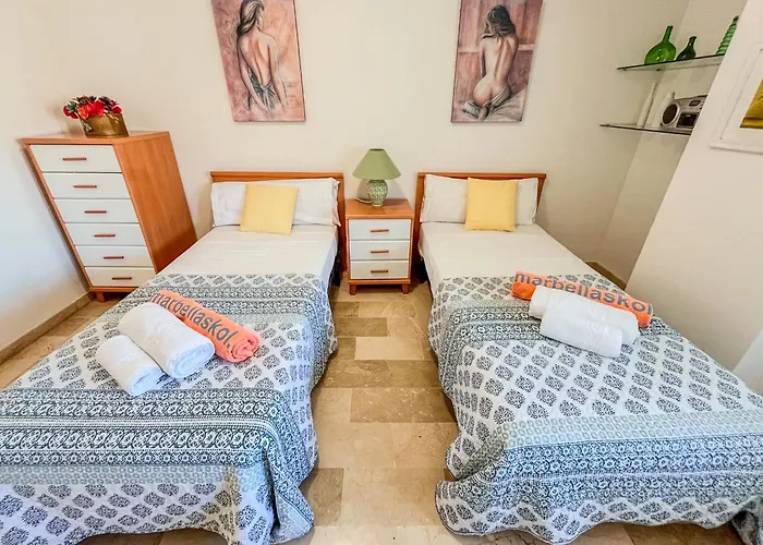 Spacious Two Bedroom In Centre * Марбелья