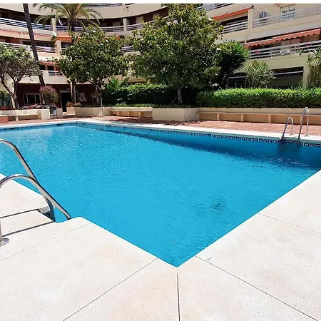 Apartamento Spacious Two Bedroom In Centre